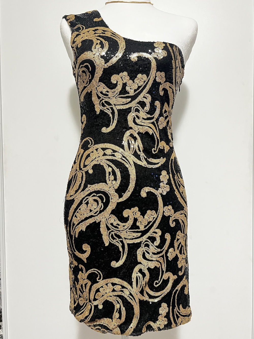Parisian Black & Gold Sequin One-Shoulder Bodycon Cocktail Dress - Size S/P